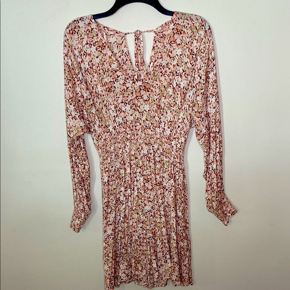 39. Japna Floral Long Sleeve Mini Dress - Picture 2 of 4